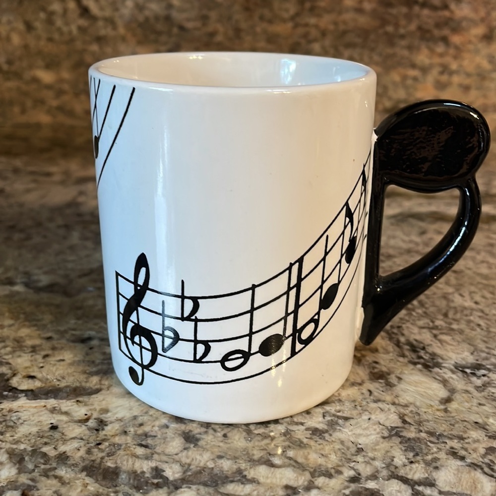 Shafford Original VINTAGE musical notes coffee / beverage MUG 8 oz black white